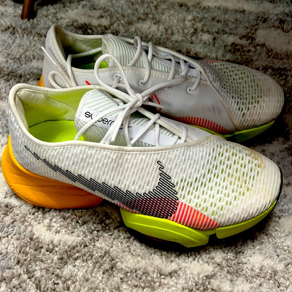 Nike women’s superrep Air Size 8.5